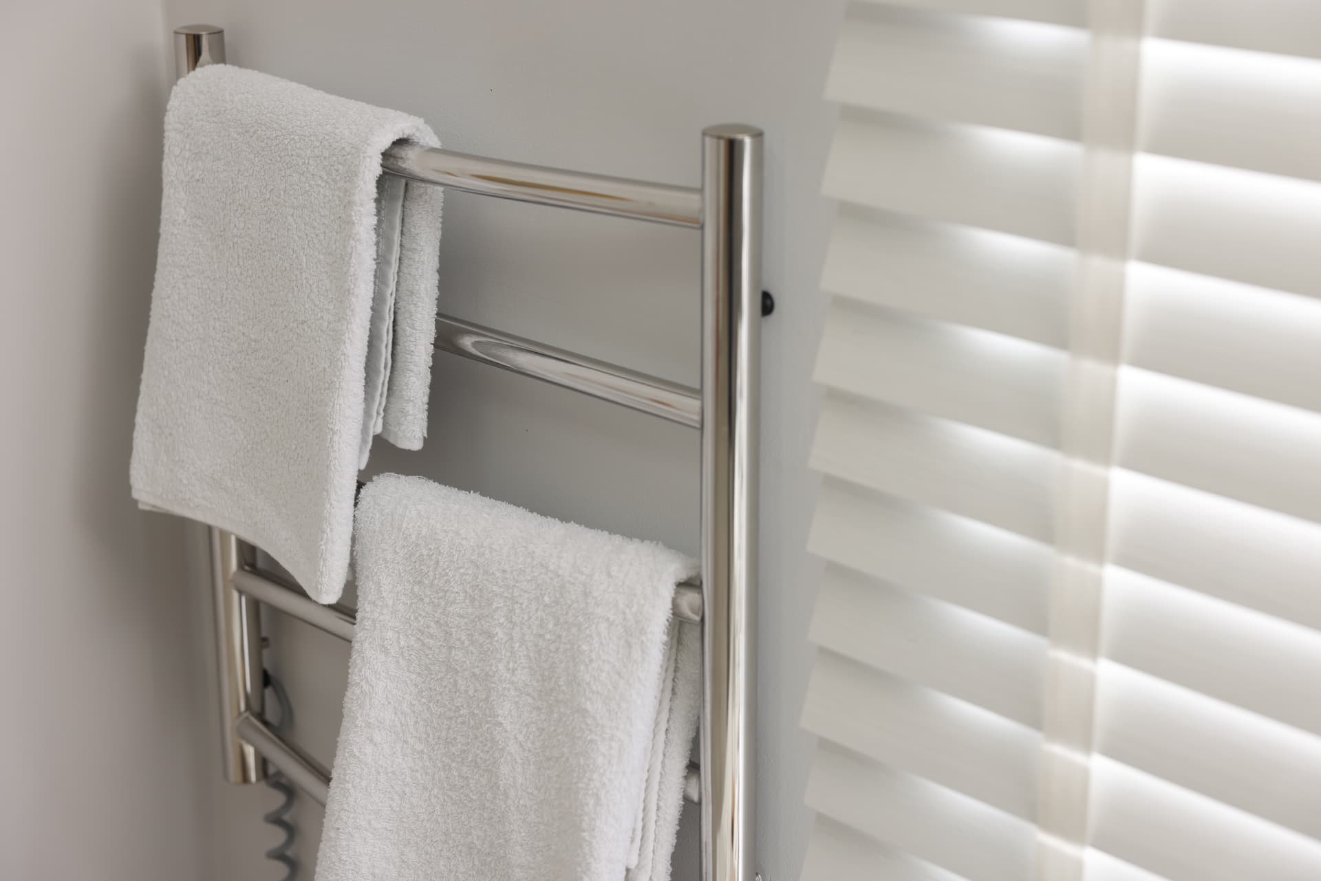 Do CAD Drawings Include Bathroom Drainage and Waste Runs?